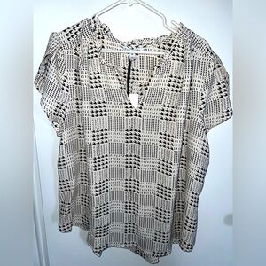 NWT 41 Hawthorn Short Sleeved Blouse Cream and Black size XXL Stitch Fix